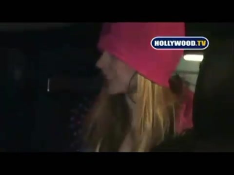 Avril Lavigne - Paparazzi (Various Footage Part 1) 4473