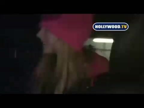 Avril Lavigne - Paparazzi (Various Footage Part 1) 4479