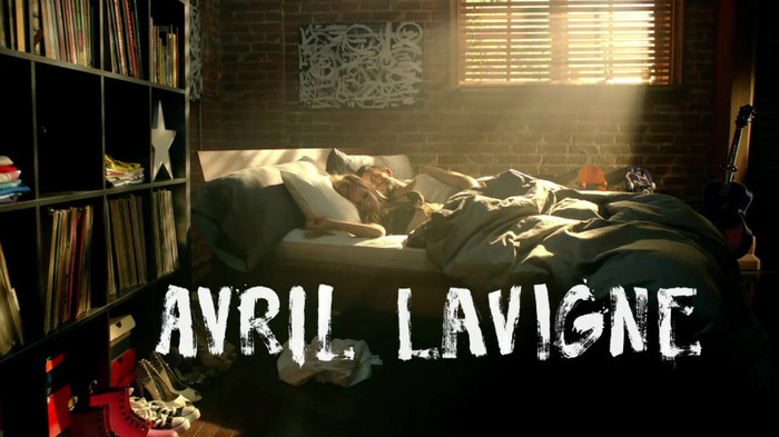 Avril Lavigne - What The Hell_youtube_original 0032