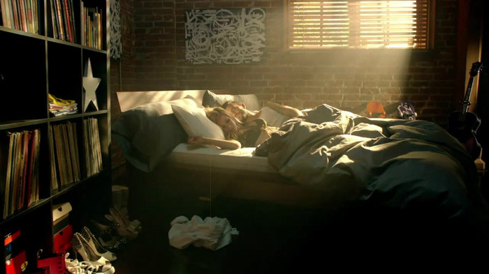 Avril Lavigne - What The Hell_youtube_original 0047