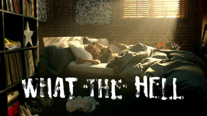 Avril Lavigne - What The Hell_youtube_original 0068