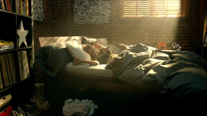 Avril Lavigne - What The Hell_youtube_original 0078