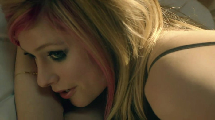 Avril Lavigne - What The Hell_youtube_original 0284 - Avril - Lavigne - What - The - Hell - oo1