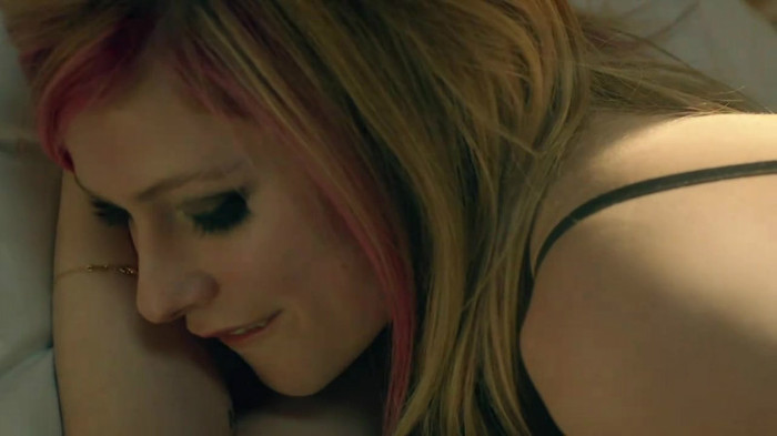 Avril Lavigne - What The Hell_youtube_original 0291 - Avril - Lavigne - What - The - Hell - oo1