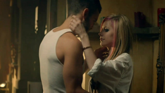 Avril Lavigne - What The Hell_youtube_original 0562 - Avril - Lavigne - What - The - Hell - oo2