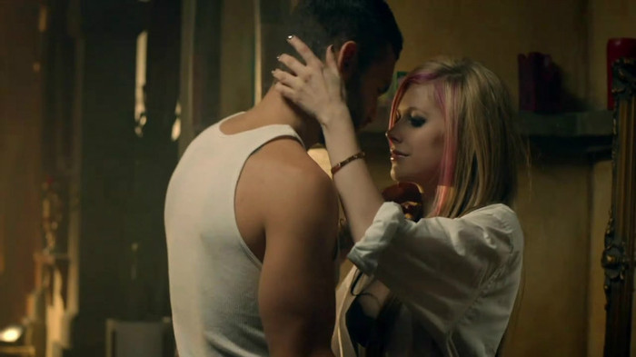 Avril Lavigne - What The Hell_youtube_original 0564 - Avril - Lavigne - What - The - Hell - oo2