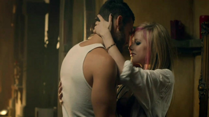 Avril Lavigne - What The Hell_youtube_original 0567 - Avril - Lavigne - What - The - Hell - oo2