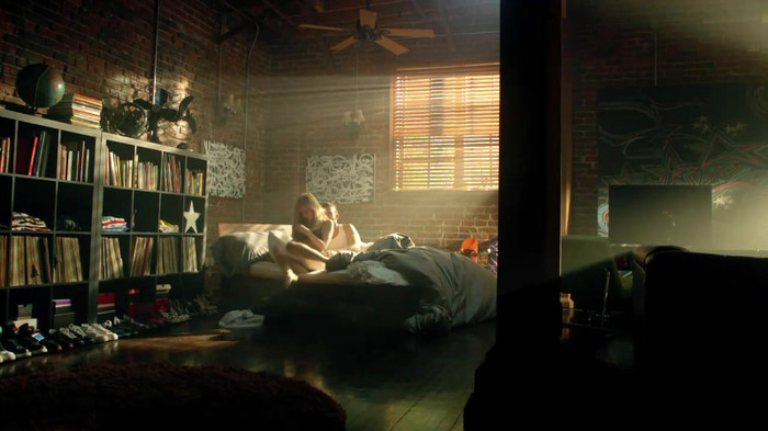 Avril Lavigne - What The Hell_youtube_original 0368