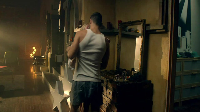 Avril Lavigne - What The Hell_youtube_original 0574 - Avril - Lavigne - What - The - Hell - oo2