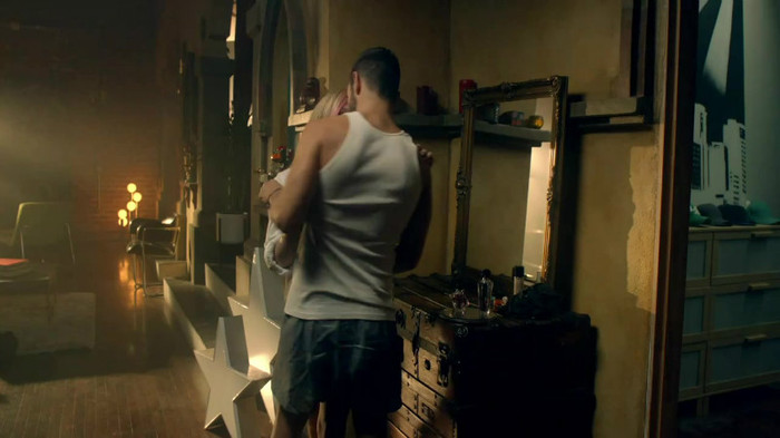 Avril Lavigne - What The Hell_youtube_original 0575 - Avril - Lavigne - What - The - Hell - oo2