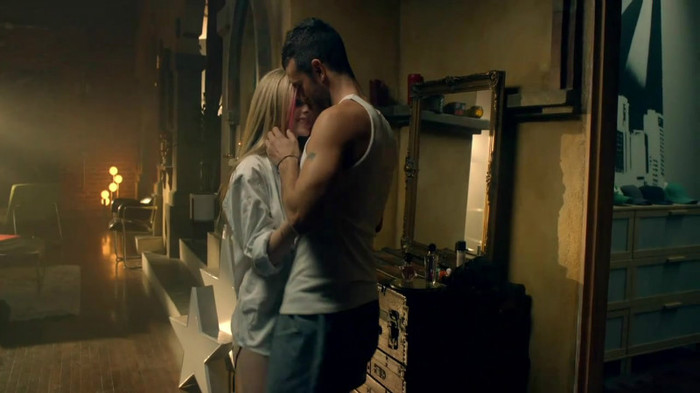 Avril Lavigne - What The Hell_youtube_original 0582 - Avril - Lavigne - What - The - Hell - oo2