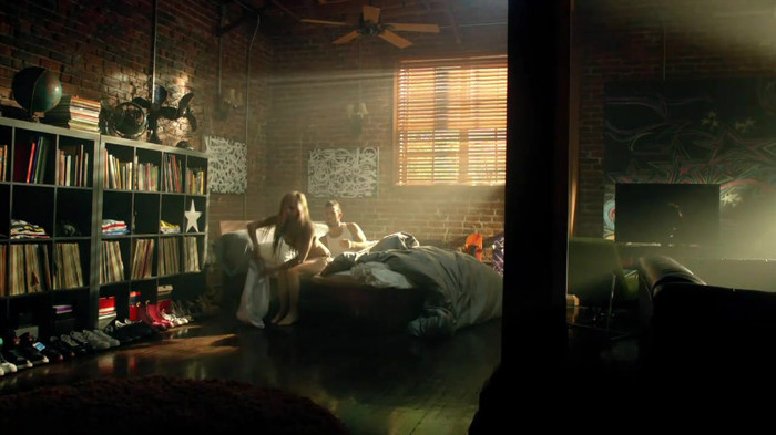 Avril Lavigne - What The Hell_youtube_original 0394