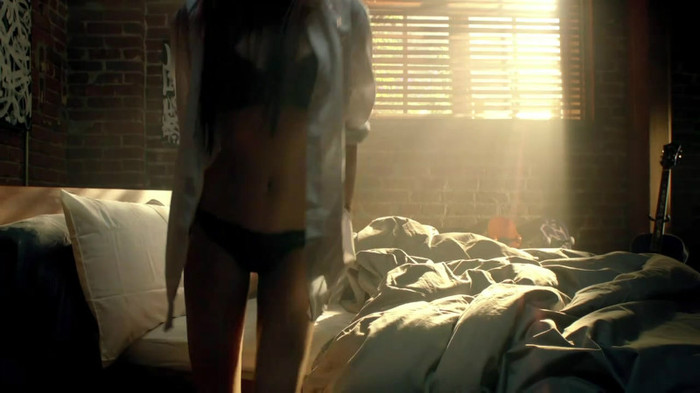 Avril Lavigne - What The Hell_youtube_original 0445