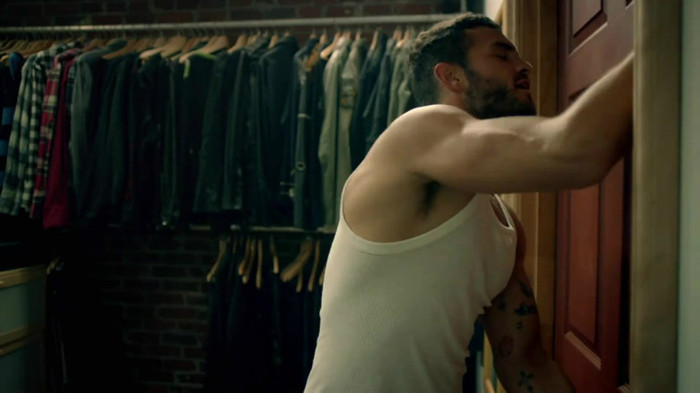 Avril Lavigne - What The Hell_youtube_original 0667