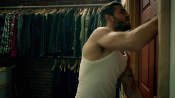 Avril Lavigne - What The Hell_youtube_original 0668