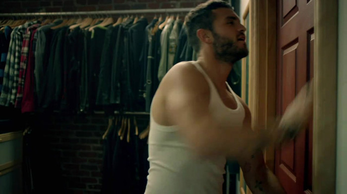 Avril Lavigne - What The Hell_youtube_original 0670