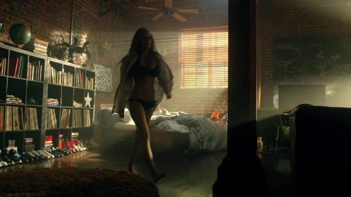 Avril Lavigne - What The Hell_youtube_original 0464