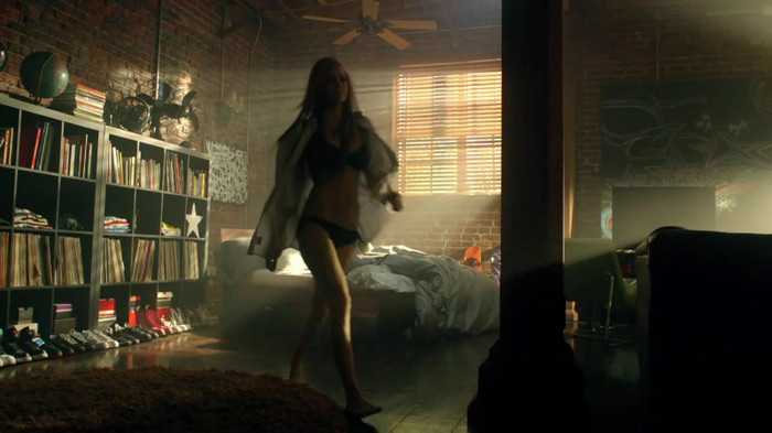 Avril Lavigne - What The Hell_youtube_original 0466