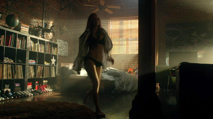 Avril Lavigne - What The Hell_youtube_original 0467