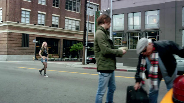 Avril Lavigne - What The Hell_youtube_original 0678