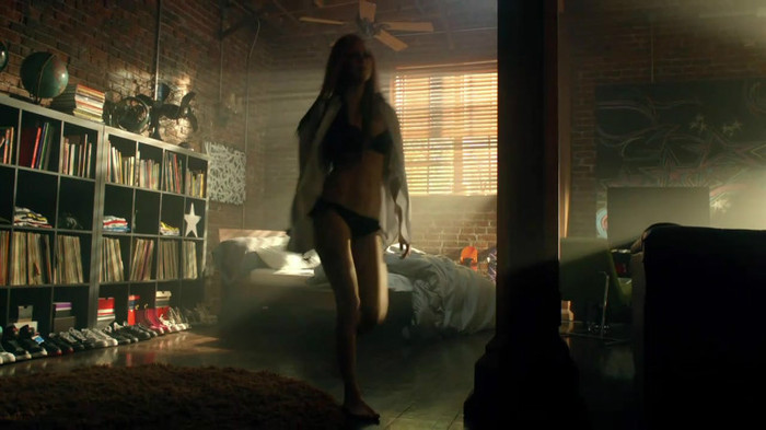 Avril Lavigne - What The Hell_youtube_original 0468