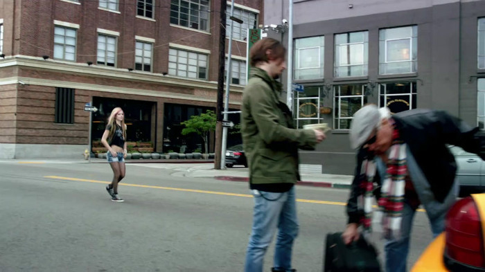 Avril Lavigne - What The Hell_youtube_original 0679