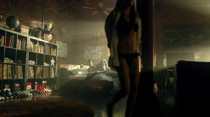 Avril Lavigne - What The Hell_youtube_original 0475