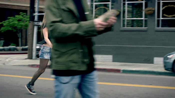 Avril Lavigne - What The Hell_youtube_original 0694