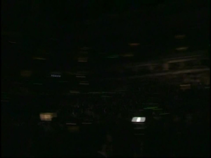 Bonez Tour Documentary [HD] Part2 - Avril Lavigne 0045