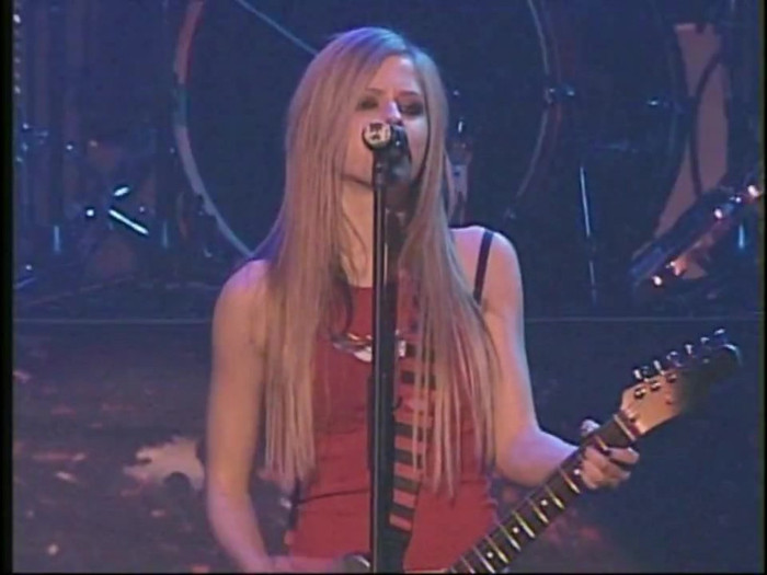 Bonez Tour Documentary [HD] Part2 - Avril Lavigne 1008 - Avril - Lavigne - 2008 - Bonez - Tour - Documentary - oo3