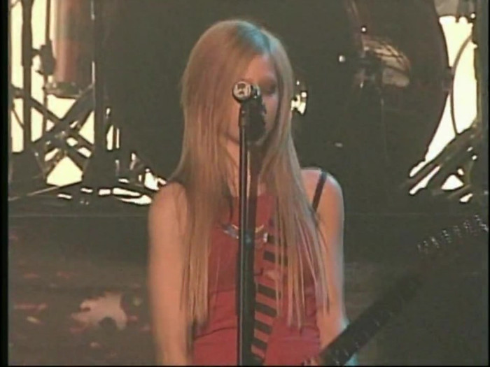 Bonez Tour Documentary [HD] Part2 - Avril Lavigne 1017