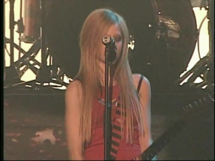 Bonez Tour Documentary [HD] Part2 - Avril Lavigne 1017