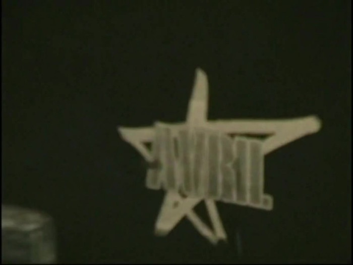 Bonez Tour Documentary [HD] Part2 - Avril Lavigne 0533