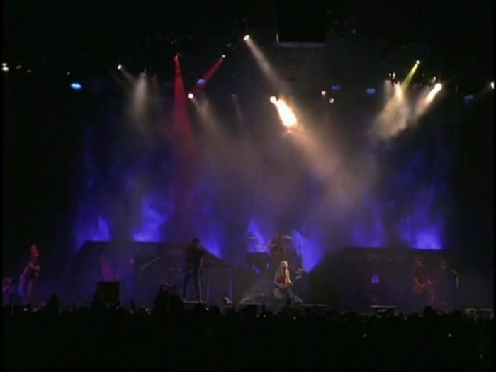 Bonez Tour Documentary [HD] Part2 - Avril Lavigne 1516
