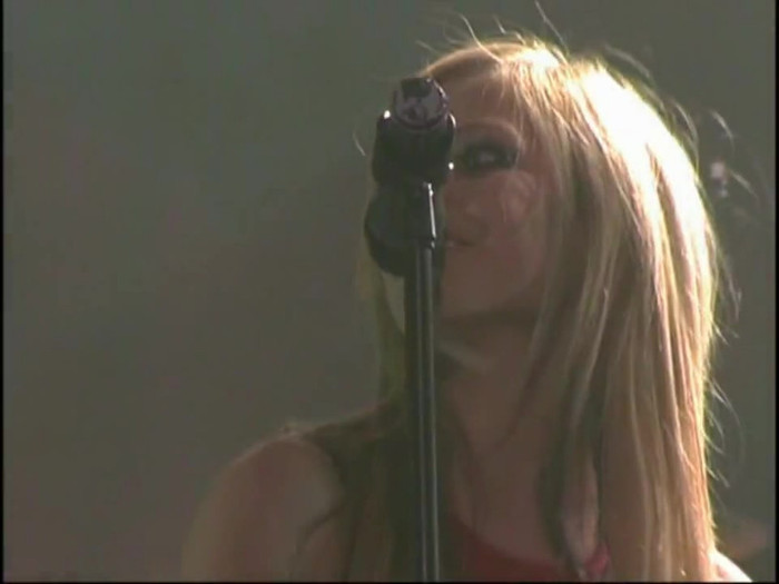 Bonez Tour Documentary [HD] Part2 - Avril Lavigne 2013