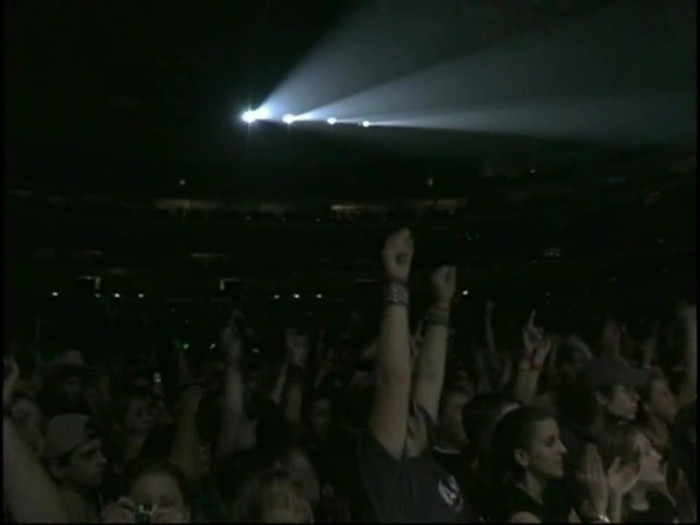 Bonez Tour Documentary [HD] Part2 - Avril Lavigne 1537 - Avril - Lavigne - 2008 - Bonez - Tour - Documentary - oo4