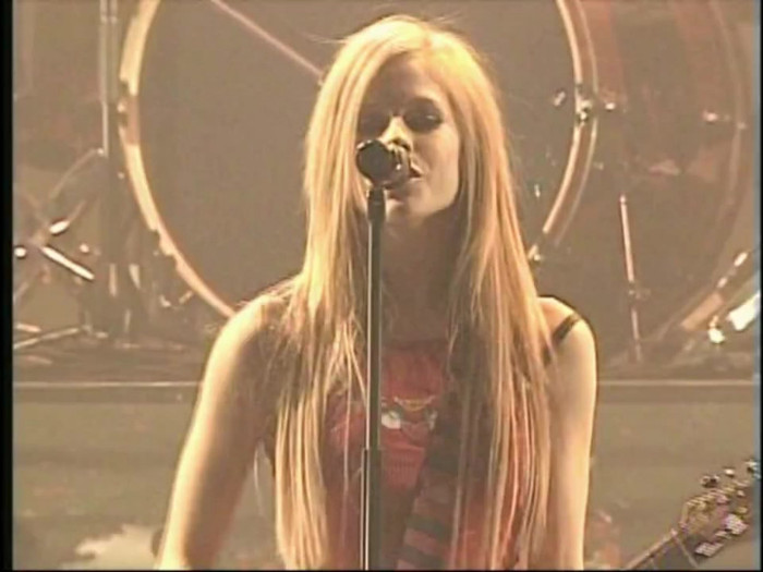 Bonez Tour Documentary [HD] Part2 - Avril Lavigne 1048