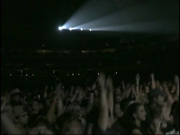 Bonez Tour Documentary [HD] Part2 - Avril Lavigne 1541