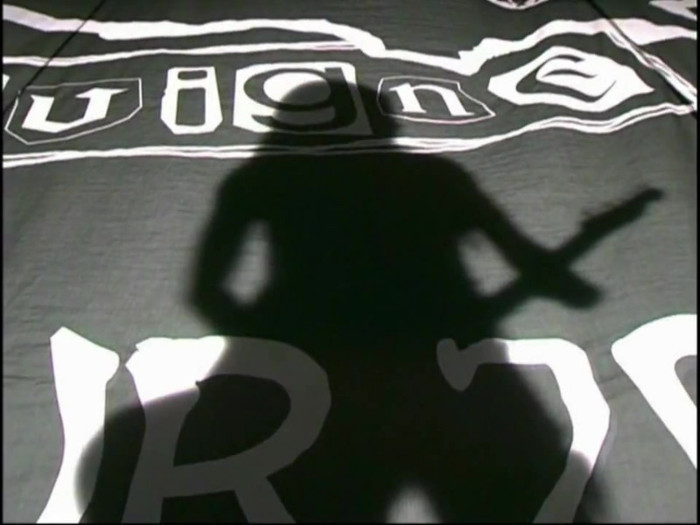 Bonez Tour Documentary [HD] Part2 - Avril Lavigne 0568