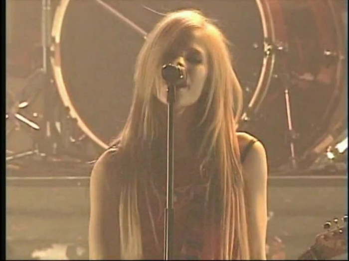 Bonez Tour Documentary [HD] Part2 - Avril Lavigne 1053