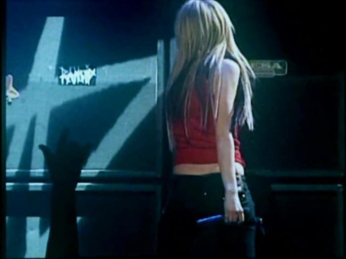 Bonez Tour Documentary [HD] Part2 - Avril Lavigne 2526