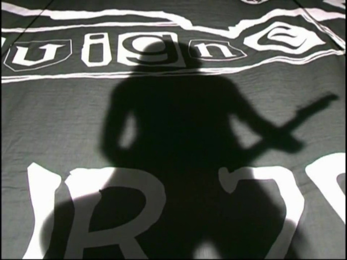 Bonez Tour Documentary [HD] Part2 - Avril Lavigne 0575