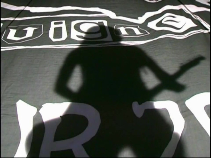 Bonez Tour Documentary [HD] Part2 - Avril Lavigne 0578