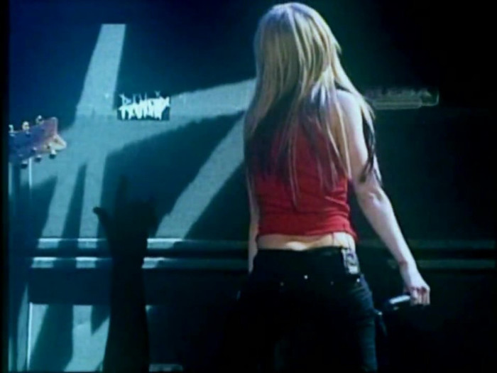 Bonez Tour Documentary [HD] Part2 - Avril Lavigne 2531