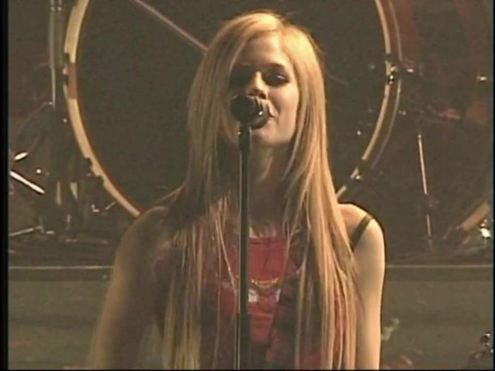 Bonez Tour Documentary [HD] Part2 - Avril Lavigne 1065