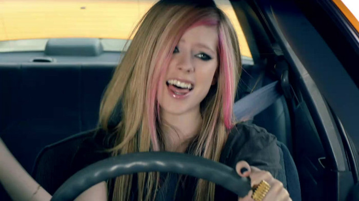 Avril Lavigne - What The Hell_youtube_original 1004