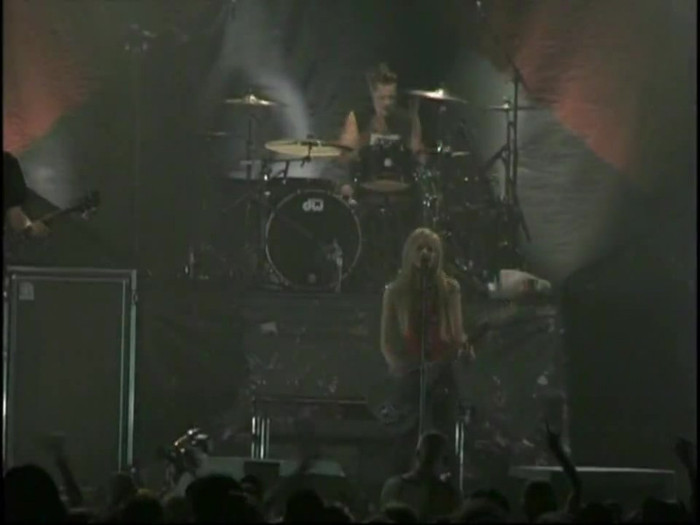 Bonez Tour Documentary [HD] Part2 - Avril Lavigne 2061