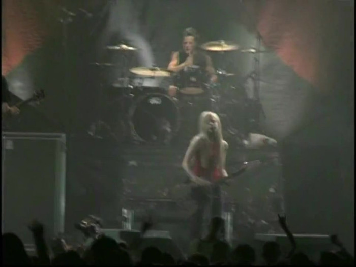 Bonez Tour Documentary [HD] Part2 - Avril Lavigne 2067