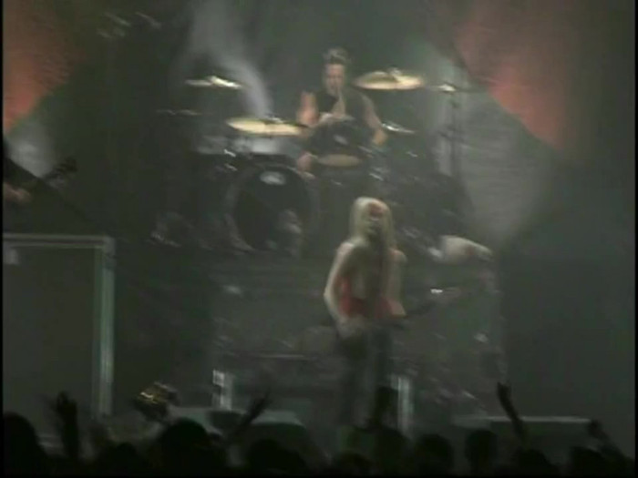 Bonez Tour Documentary [HD] Part2 - Avril Lavigne 2068