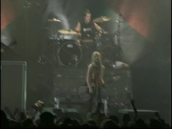 Bonez Tour Documentary [HD] Part2 - Avril Lavigne 2071